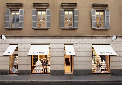 negozi trucchi chanel milano